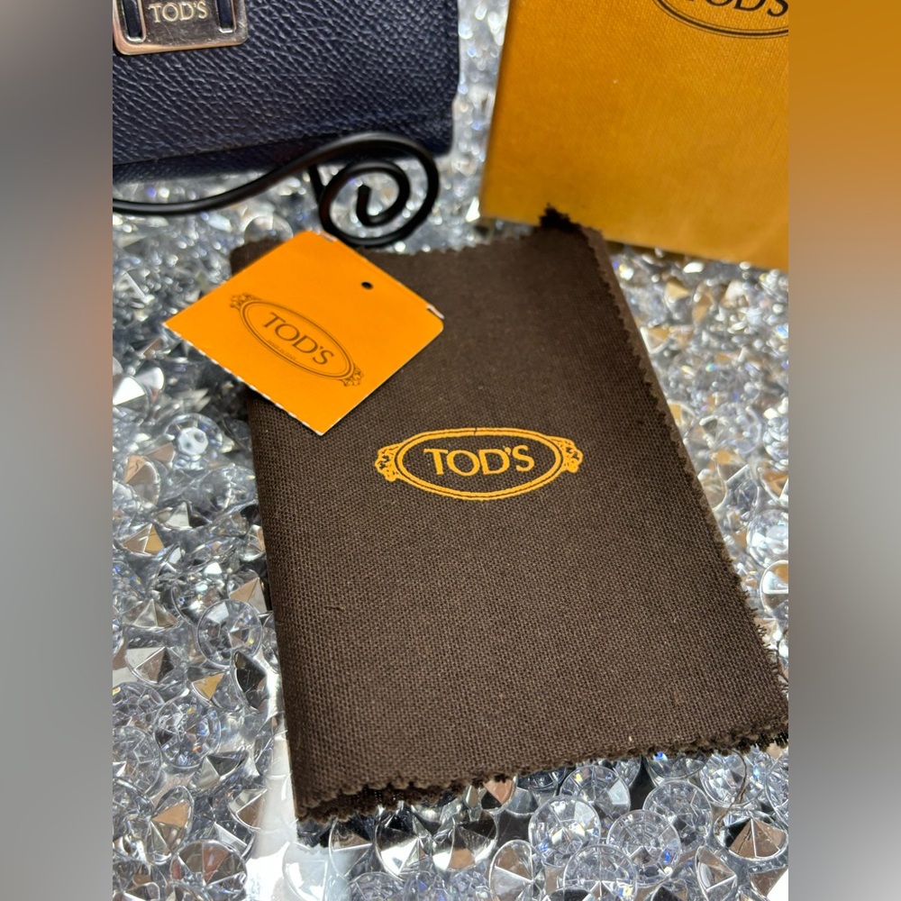Tod's key holder full inclusion EUC - Picture 7 of 13